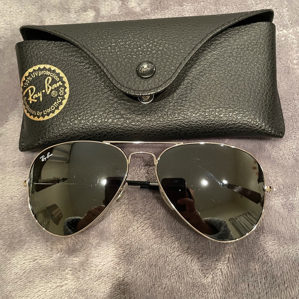 Women’s silver mirror Ray Ban sunglasses in large